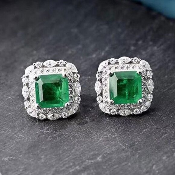 🎀 925 Silver Plated CZ Green Crystal Stud Earrings for Women, HA4479 - Picture 4 of 6